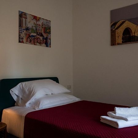 Poggio Vento Country House Hostal Naro Exterior foto
