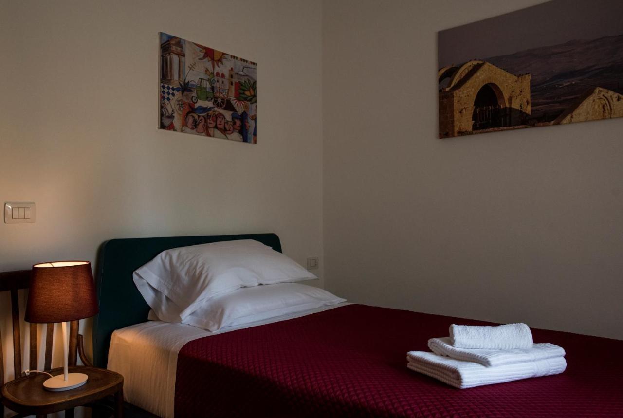 Poggio Vento Country House Hostal Naro Exterior foto